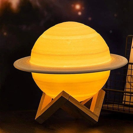 Lampa de veghe in forma de Saturn 3D Moon Light Alb Cald, alimentare baterii, stand plastic inclus, 13 cm, Flippy