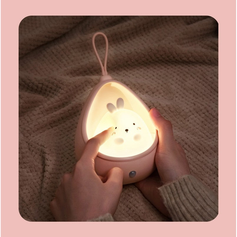 Lampa de veghe portabila cu 2 moduri de functionare Flippy, silicon non-toxic, reincarcabila USB, senzor miscare, roz, iepuras